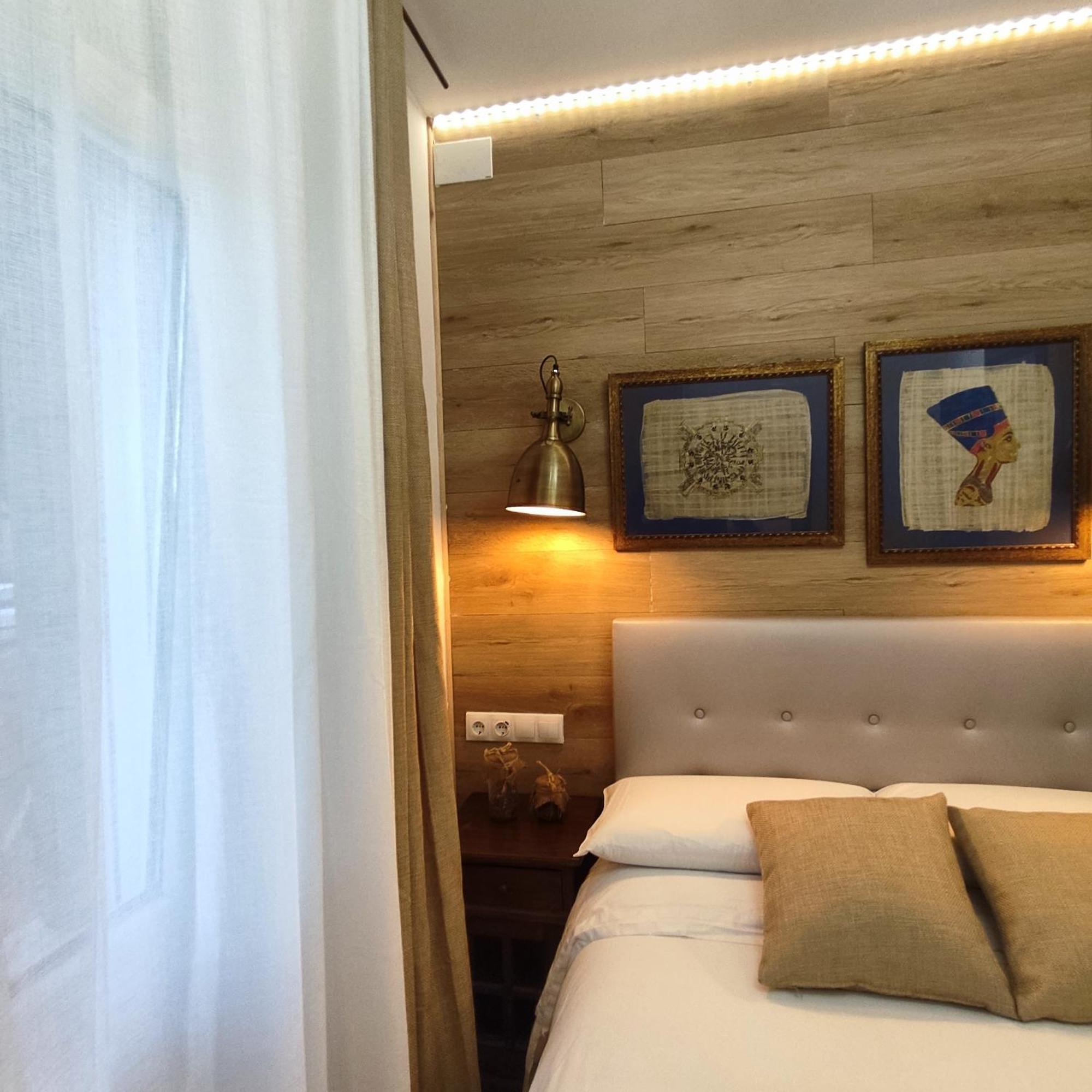 Studio Or Rooms With Private Bathroom Or Rooms With Shared Bathroom 바르셀로나 외부 사진